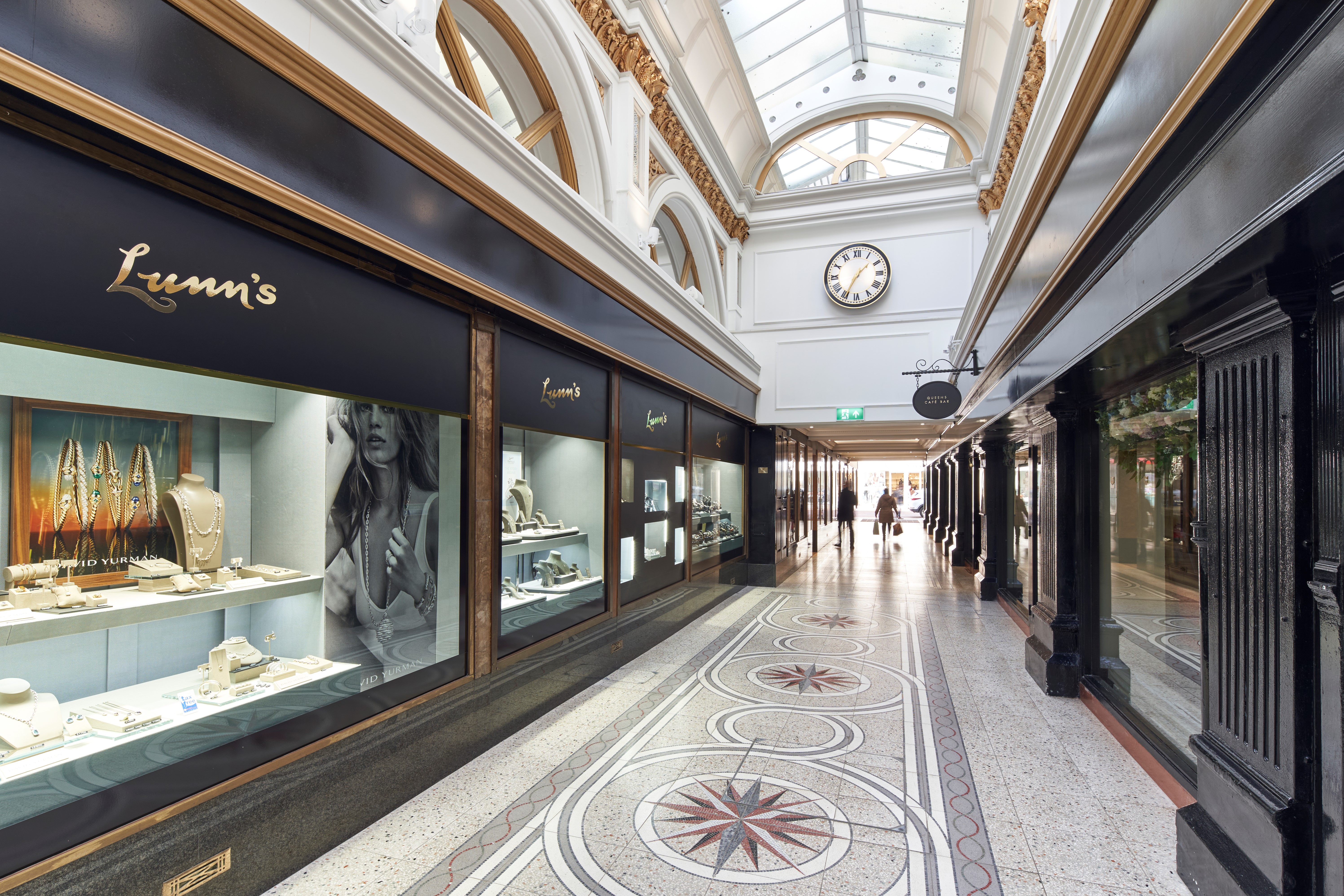 Image shows the front of a jewellers shop.